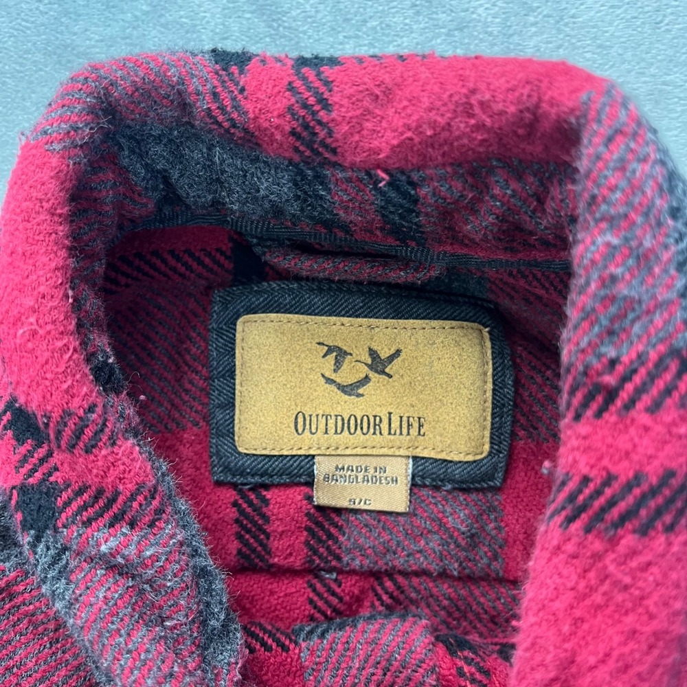 Outdoor Life Mens‎ Size Small Red Gray Plaid Flannel Button Down Shirt - Picture 3 of 8
